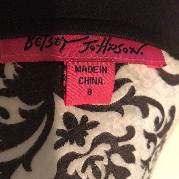 NWT Betsey Johnson Dress - Picture 5 of 6